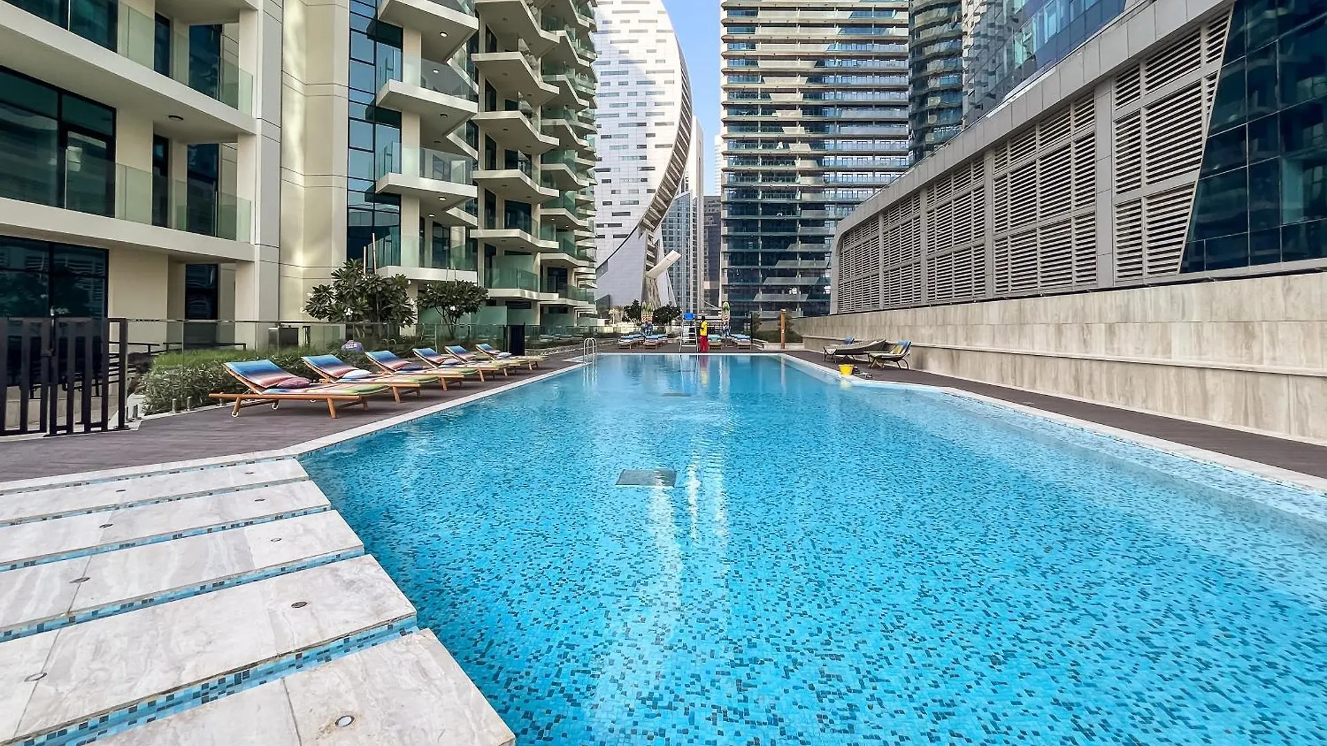 Exclusive Missoni-Branded 1Br Urban Oasis Canal Dubaï